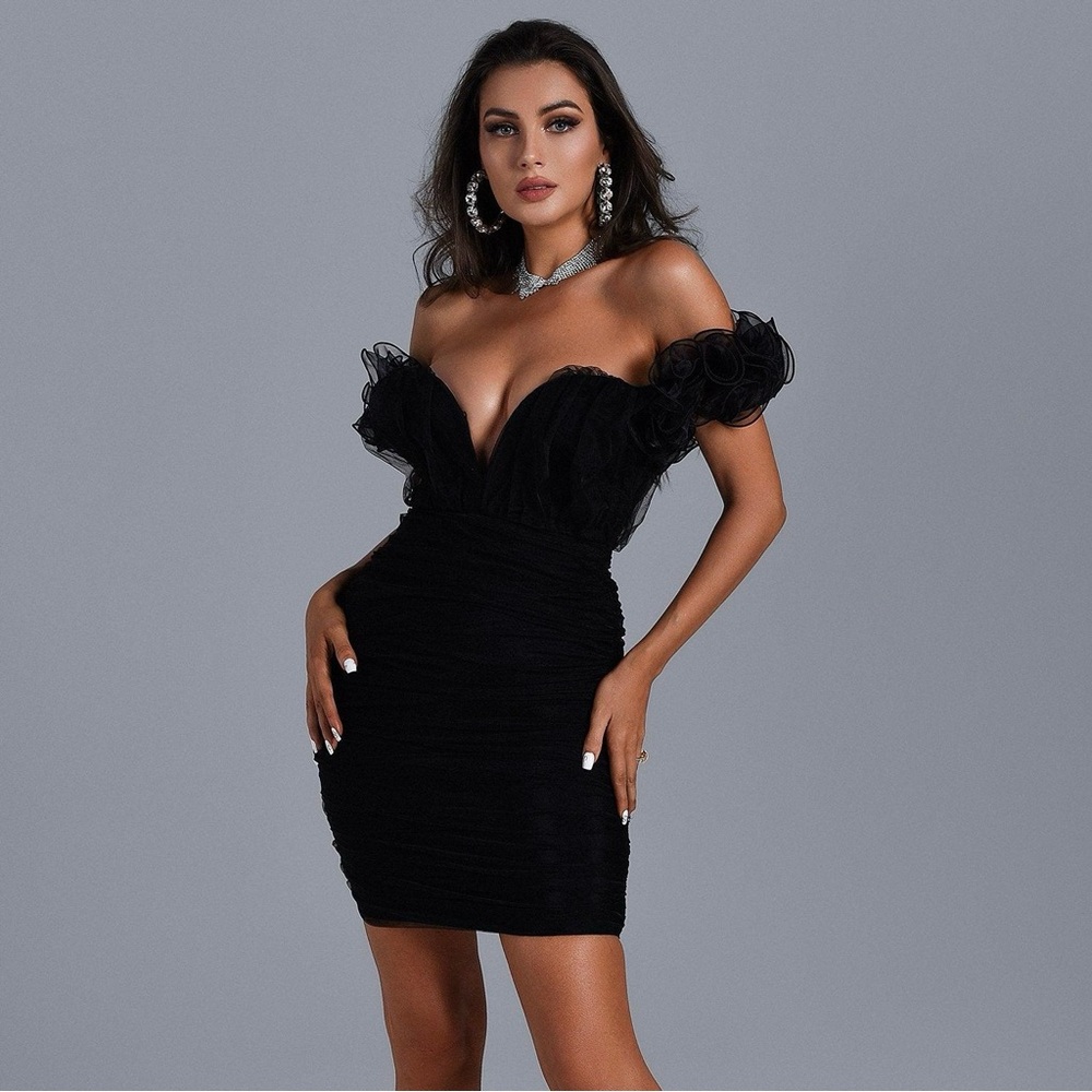 NWT Bella Barnett - Manette Off Shoulder Bandage Mini Dress, Black